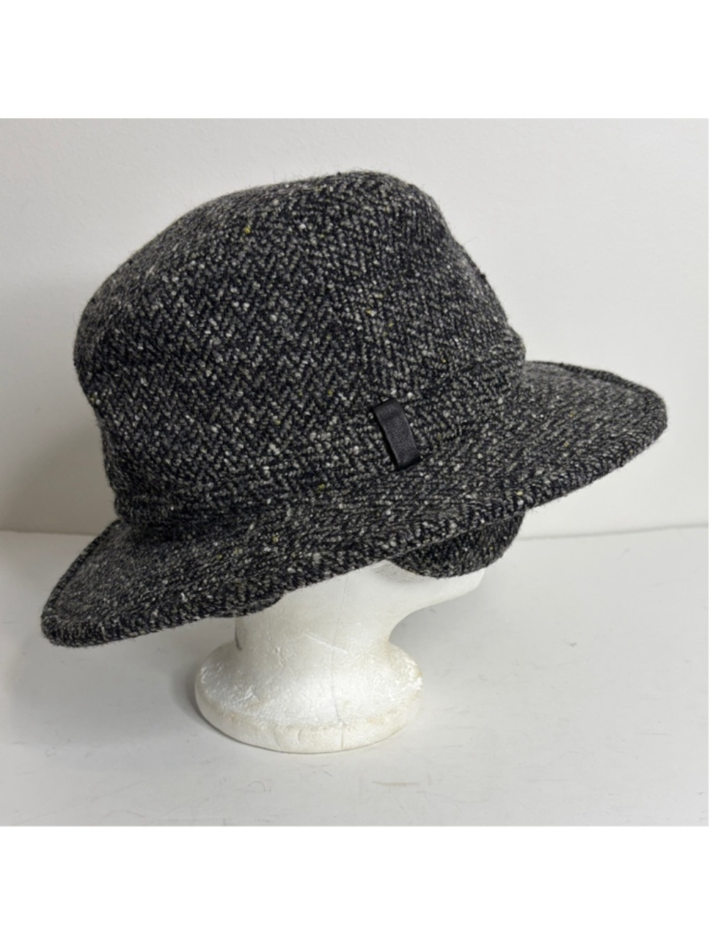 Vintage Tilley Winter Hat Mens 7 1/4 Gray Wool Tweed Ear Flaps Made in Canada